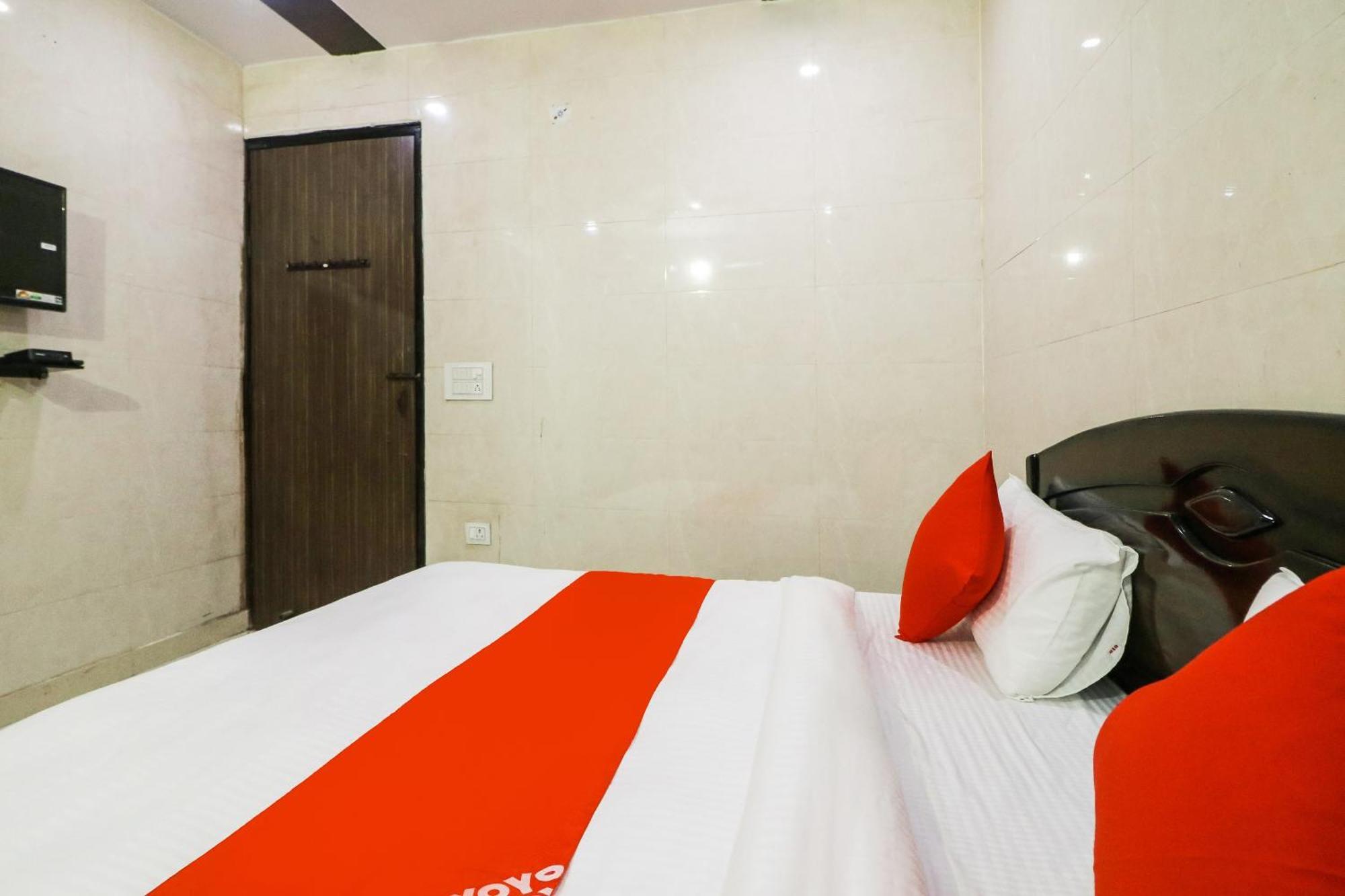 Hotel O Mayur Palace Narela Zewnętrze zdjęcie