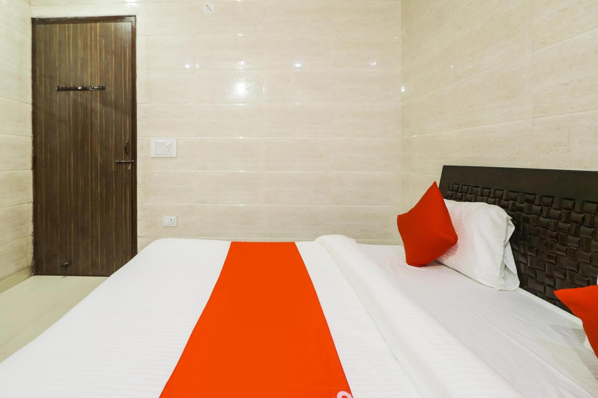 Hotel O Mayur Palace Narela Zewnętrze zdjęcie